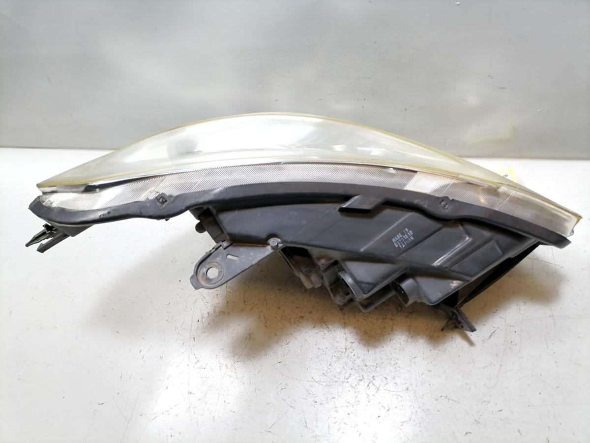 Dacia Lodgy Bj.2013 Scheinwerfer vorn links Halogen leicht vergilbt Zubeh&ouml;r